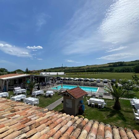Quattro Stagioni Hotel Fano Buitenkant foto