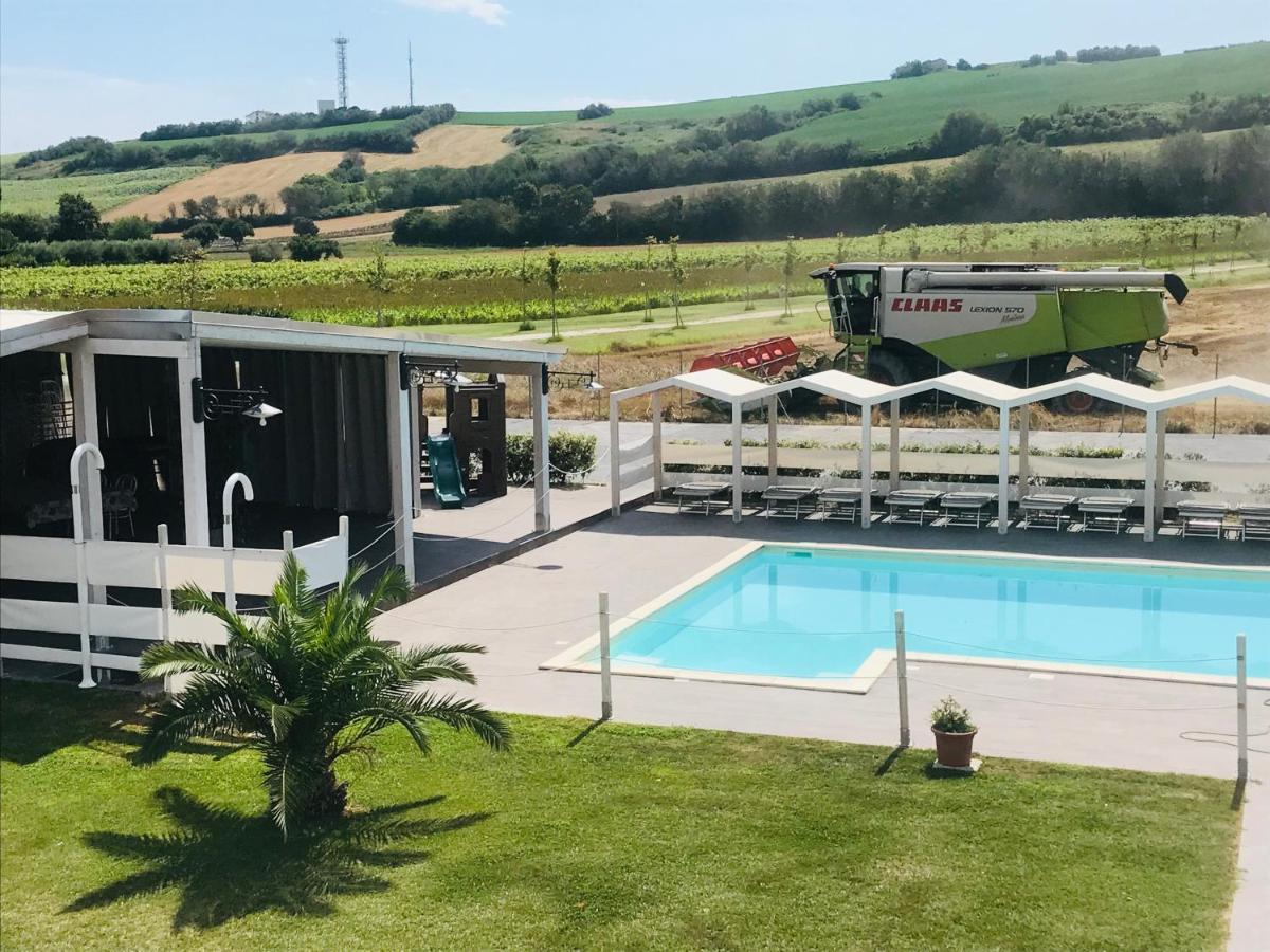Quattro Stagioni Hotel Fano Buitenkant foto