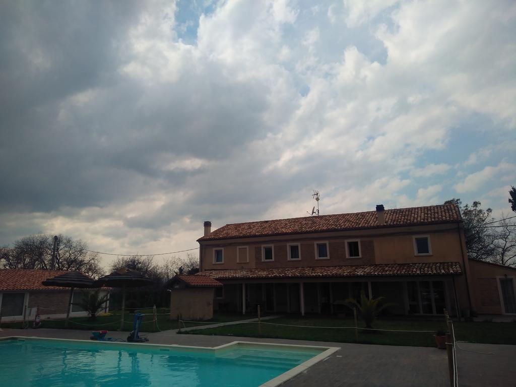 Quattro Stagioni Hotel Fano Buitenkant foto