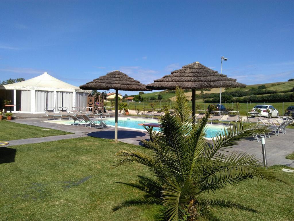 Quattro Stagioni Hotel Fano Buitenkant foto